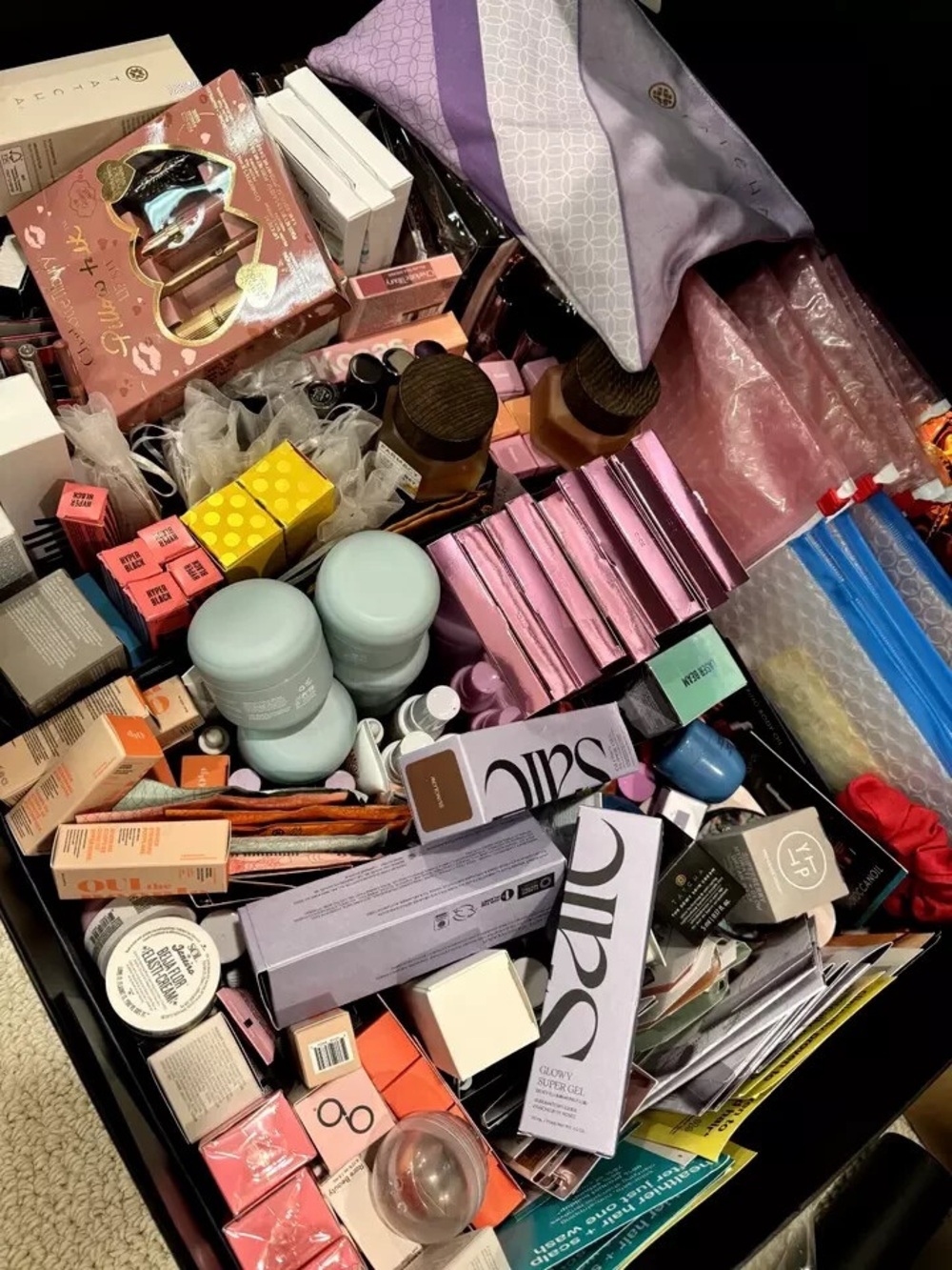 Mystery surprise Makeup / accessories/ jewelry/ skincare / body / bath